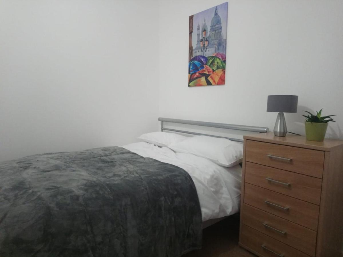 1 Bedroom Flat In Sheffield City Centre-Sleeps 4 מראה חיצוני תמונה