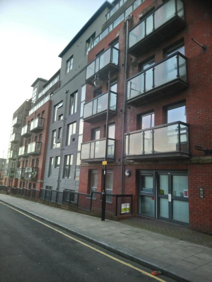 1 Bedroom Flat In Sheffield City Centre-Sleeps 4 מראה חיצוני תמונה